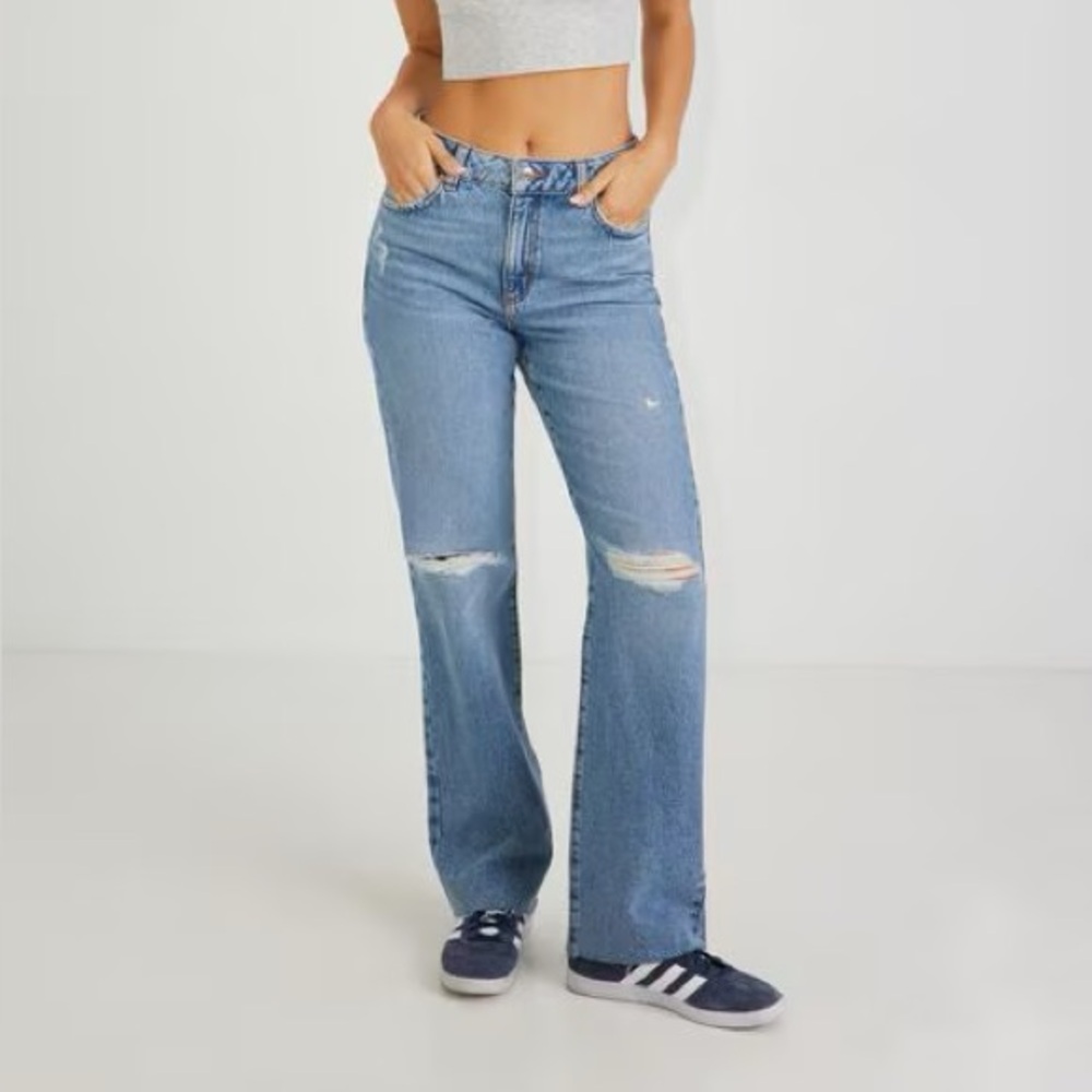 Garage Denim 90s Straight Distressed Jeans